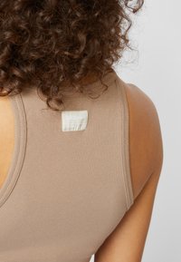 Dr.Denim LARA SINGLET - Top - sepia