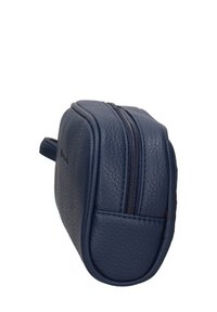 Donkerblauwe textuur leren toilettas met een ritssluiting en een klein handvat aan de zijkant.
