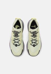 Nike Performance PEGASUS TRAIL 3 GTX - Sapatilhas de trail running - olive aura/citron tint/black/amethyst ash