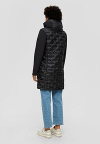 s.Oliver MIT VERSTAUBARER KAPUZE - Übergangsjacke - black