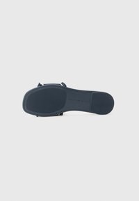 Thumbnail Image 5