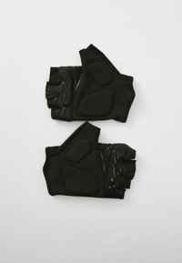 Mănuși negre fără degete, cu palme căptușite, detalii cu textură pentru prindere și accente din plasă. Fabricate dintr-un material flexibil pentru confort și durabilitate.