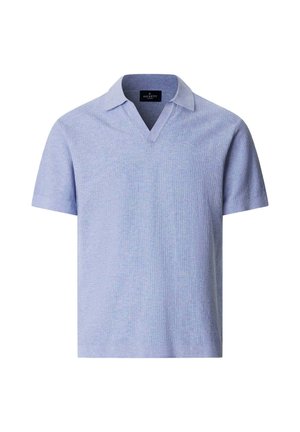 Svetlomodrá krátkym rukávom pletená polokošeľa s textúrovanou tkaninou a malým otvoreným golierom.