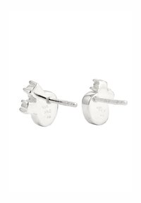 Boucles d'oreilles en argent en forme de pommes, avec une finition polie, un détail en feuille sculpté et un fermoir à tige pour un port sécurisé.