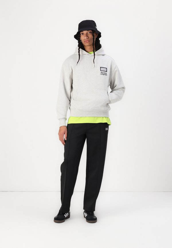 SPEAKER HOODIE - Hoodie2