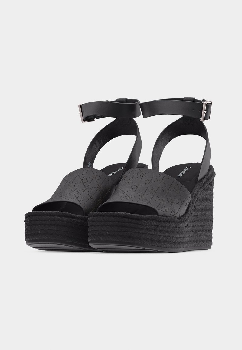 Calvin Klein Sandály na platformě - triple black