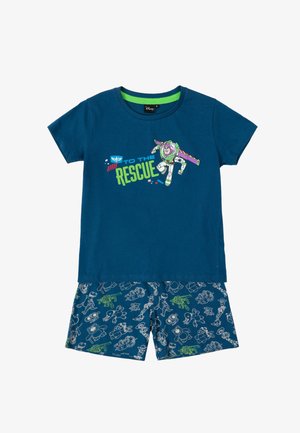Conjunto de pijama azul para niños con gráfico de Buzz Lightyear y texto "A la Rescate" en la camiseta, y patrón de personajes de Toy Story en los pantalones cortos.