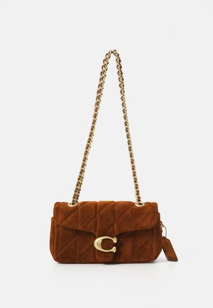 QUILTED TABBY SHOULDER BAG  - Cross body bag - warm brown