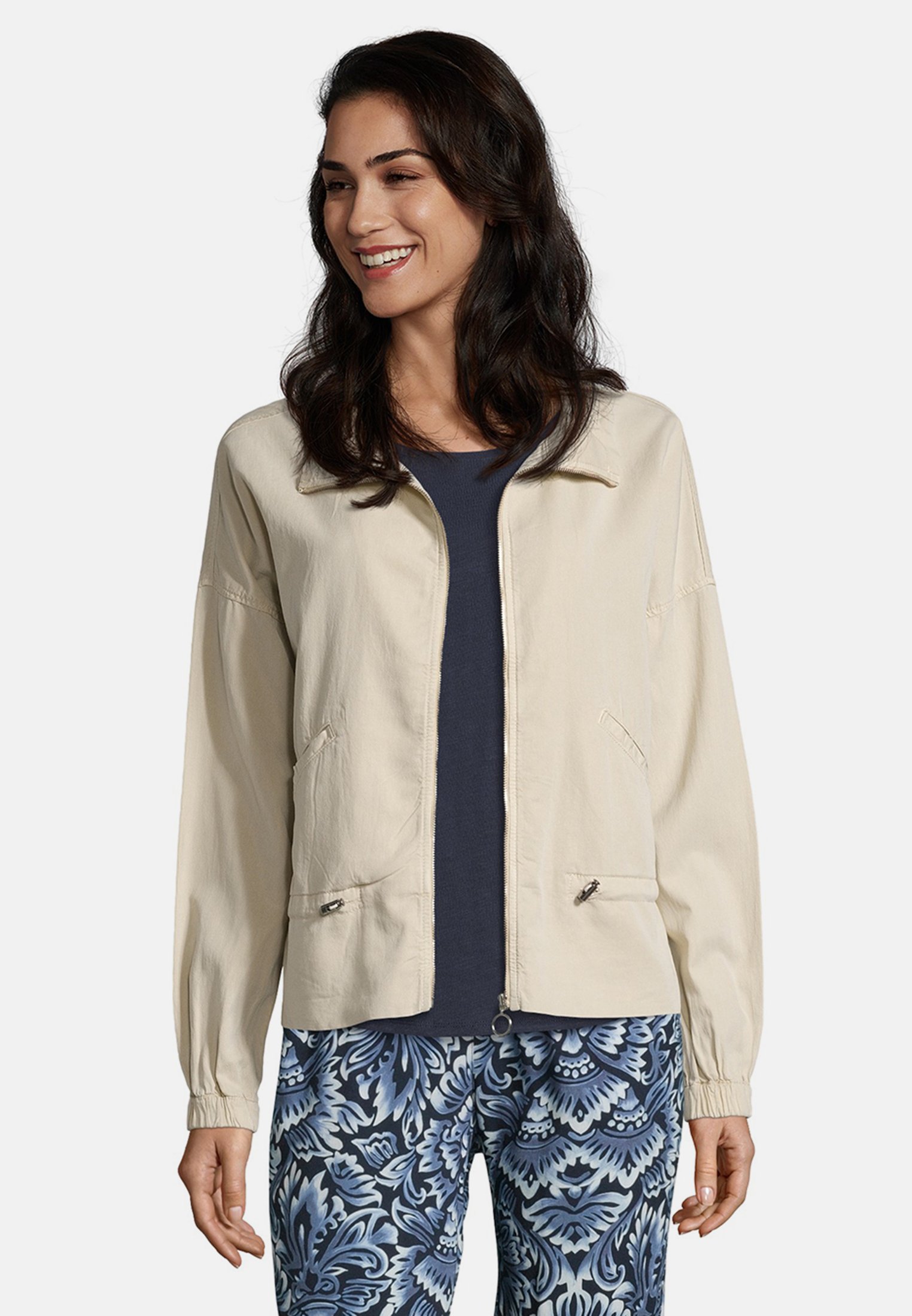 Damen CASUAL MIT TASCHEN - Leichte Jacke Damen CASUAL MIT TASCHEN - Leichte Jacke