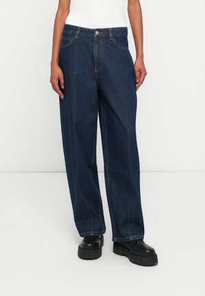 Széles szárú - raw denim