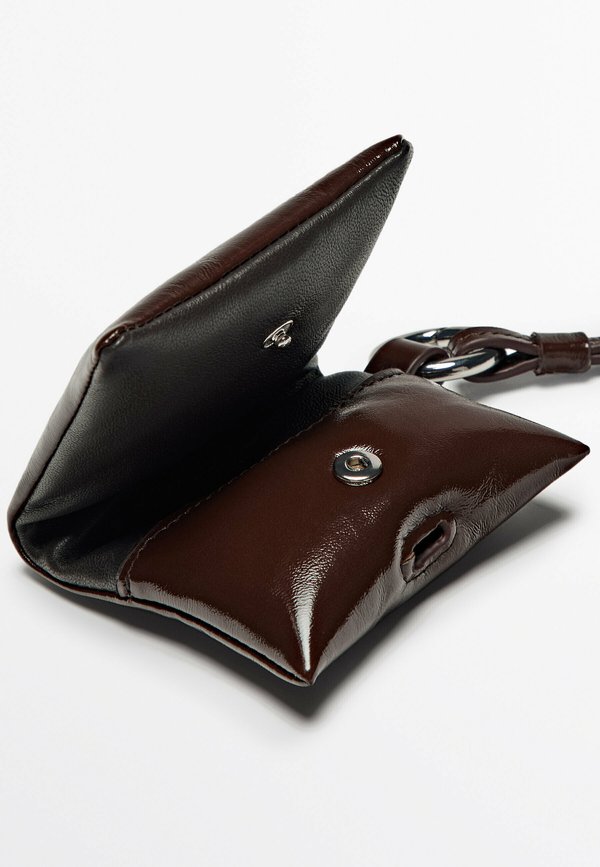 QUILTED - Tech accessory3