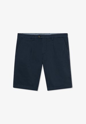 Granatowe, dopasowane szorty z frontowym guzikiem, szlufkami na pasek, bocznymi kieszeniami oraz przeszytym dołem, wyłożone płasko na białym tle.