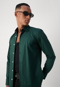 BOSS HANK KENT - Camicia - open green