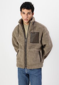 Guess Fleecejakke - traditional khaki