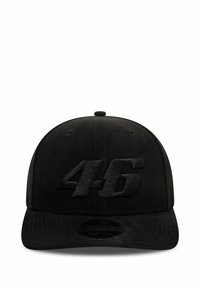 Schwarze Snapback-Mütze mit einem geprägten "46"-Logo in der Mitte. Hergestellt aus glattem Stoff mit einem strukturierten Design und gebogenem Schirm.