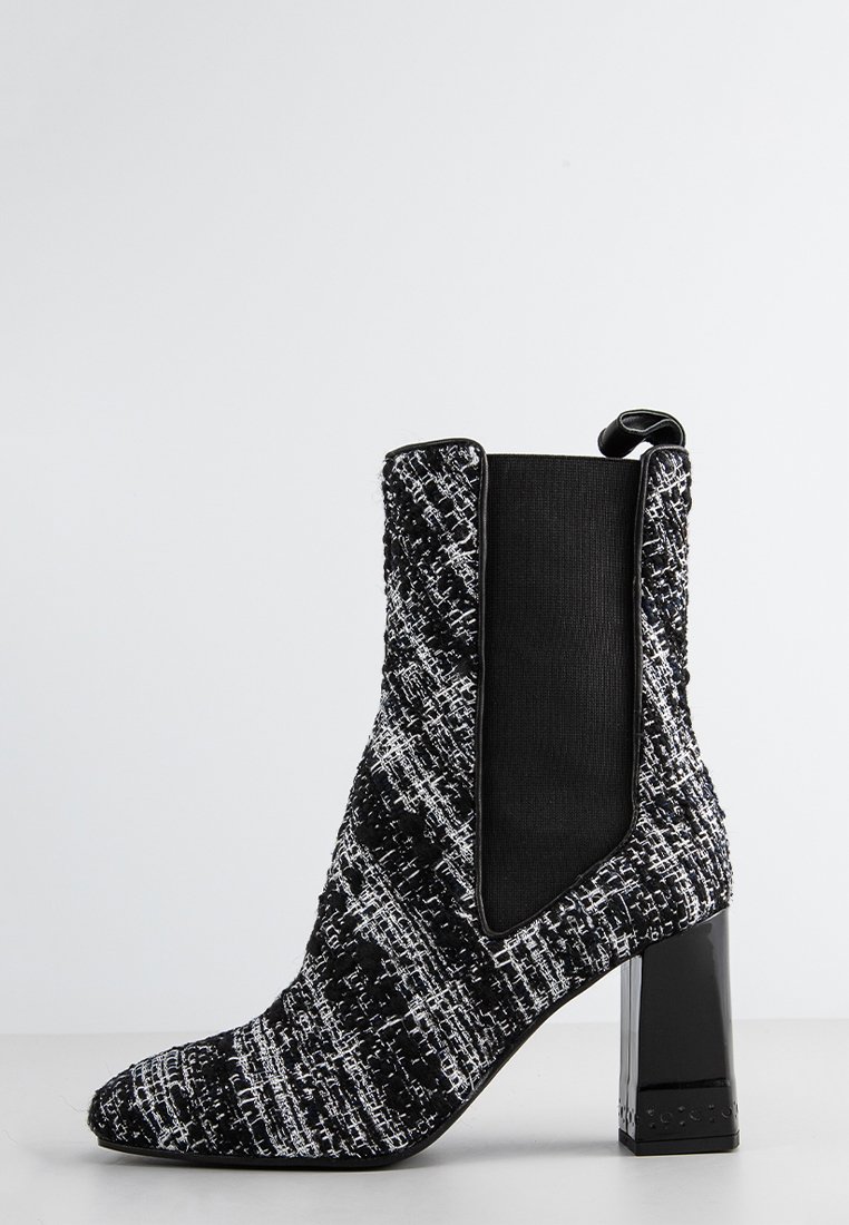 Pollini Enkellaarsjes met hoge hak zwart Pollini Enkellaarsjes met hoge hak zwart