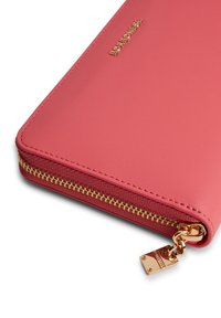Borbonese LETTERING LARGE - ZIPAROUND - Wallet - tea rose