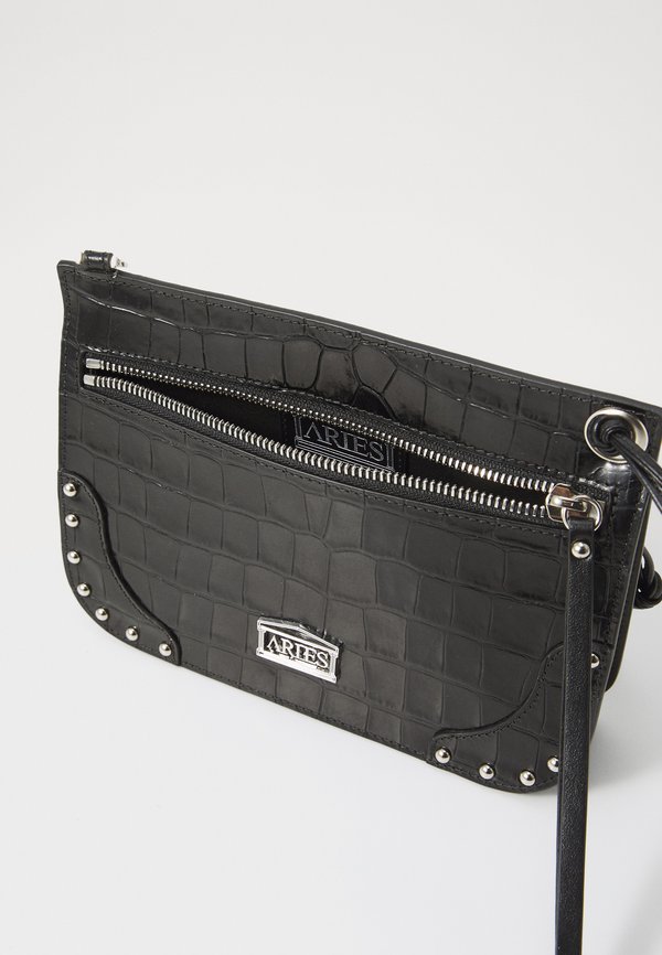STUDDED BOBBY BAG UNISEX - Cross body bag3