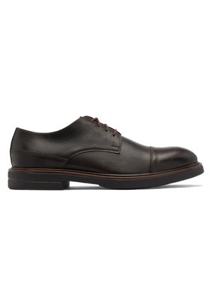 - Biznesowe buty sznurowane