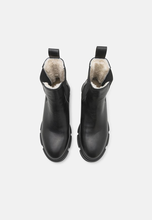CPH570 - Platform ankle boots3