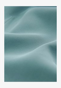Unselected, mottled blue
