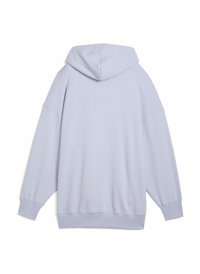 Haut de survêtement oversized de couleur violet clair avec une capuche, des épaules tombantes, des poignets et un ourlet côtelés. Texture de tissu lisse, design minimaliste.