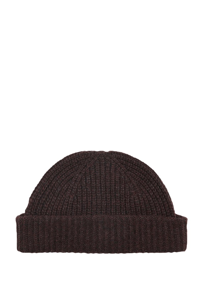 Strikket beanie-hat i mørkebrun. Har en ribbet tekstur med en fold-over kant og en rund top, velegnet til vinterbrug.