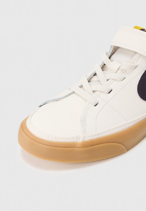 Nike COURT LEGACY - Trainers - phantom/burgundy ash/saffron quartz/gum/light brown — foto 6