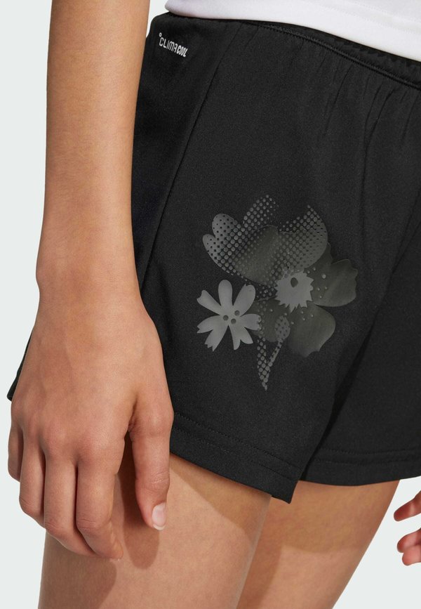 ESSENTIALS FLOWER-PRINT KIDS - Sports shorts3