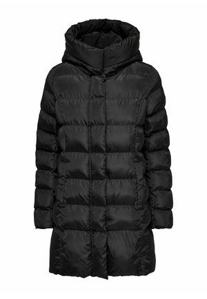 Giubbotto imbottito nero con collo alto, design trapuntato e sezioni cucite in modo irregolare. Presenta una lunghezza media e una texture lucida.