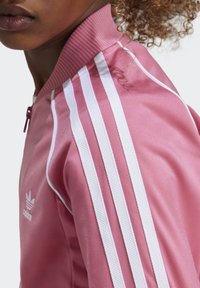 adidas Originals TRACK UNISEX - Mikina so zipsom - rose tone