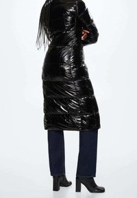 Mango Abrigo de invierno - black