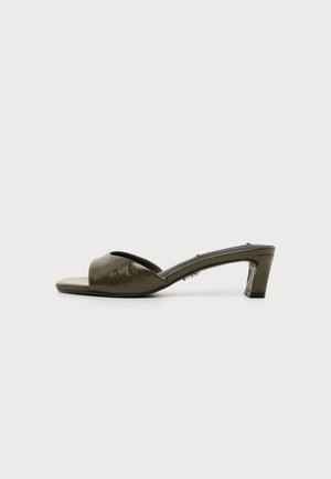 Steve Madden, HINTS - Kontsaga tagant lahtised kingad - dark olive
