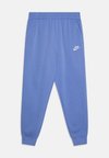 SPORTSWEAR CLUB FLEECE - Pantaloni de trening - royal pulse/white