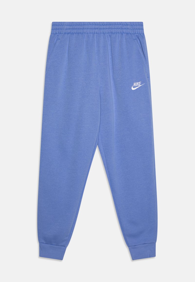 Kék Nike melegítőnadrág, puha anyagból készült, rugalmas derékkal, oldalsó zsebekkel és fehér Nike logóval a bal combon.