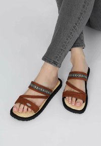 CINNEA Mules - braun