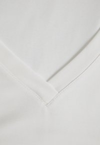 Soaked in Luxury COLUMBINE - T-shirt basic - broken white