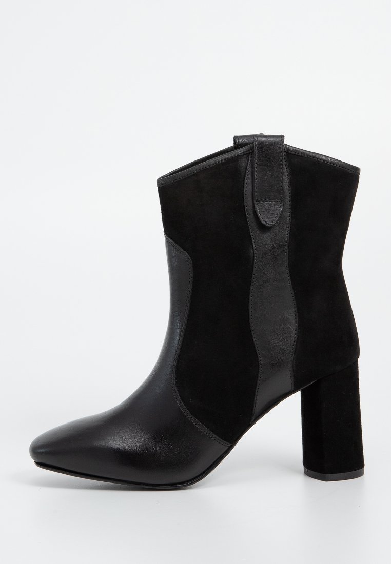 CAFèNOIR Enkellaarsjes met hoge hak zwart CAFèNOIR Enkellaarsjes met hoge hak zwart