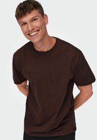 Only & Sons ONSMAX LIFE NOOS - T-Shirt basic - fudge