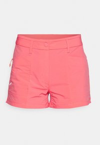 Pantalones cortos de color coral con una tela suave y ligera. Las características incluyen un cierre de botón, bolsillos laterales y un pequeño logo en la parte delantera.
