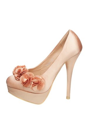 Zapatos altos - beige