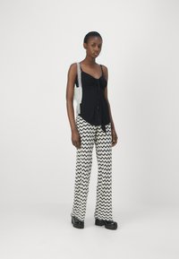 Gina Tricot TIE SINGLET - Top - black