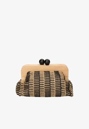 Piccola borsa clutch con motivo intrecciato nero e beige, struttura in legno e due grandi perle nere di chiusura sulla parte superiore.