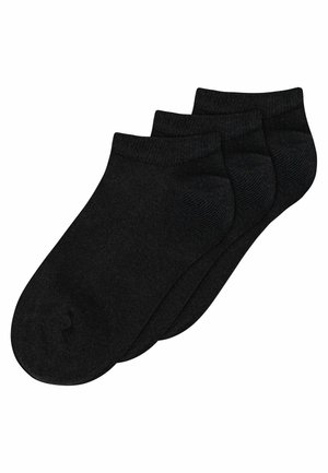 Drei Paare schwarze, niedrig geschnittene Knöchelsocken gestapelt, die Vorder- und Seitenansichten der Socken zeigend.