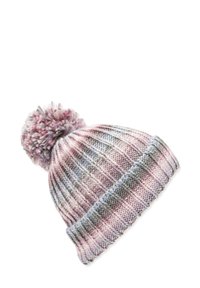 Bonnet en tricot avec une texture côtelée, présentant des rayures roses, grises et blanches. Surmonté d'un pompon duveteux pour une touche de détail supplémentaire.