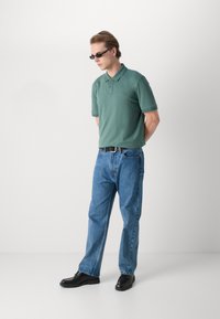 BOSS Bluză polo - open green