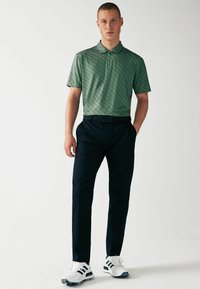 Next REGULAR FIT - Poloshirts - green