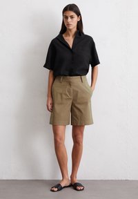 Marc O'Polo STRETCH - Short - dusty brown