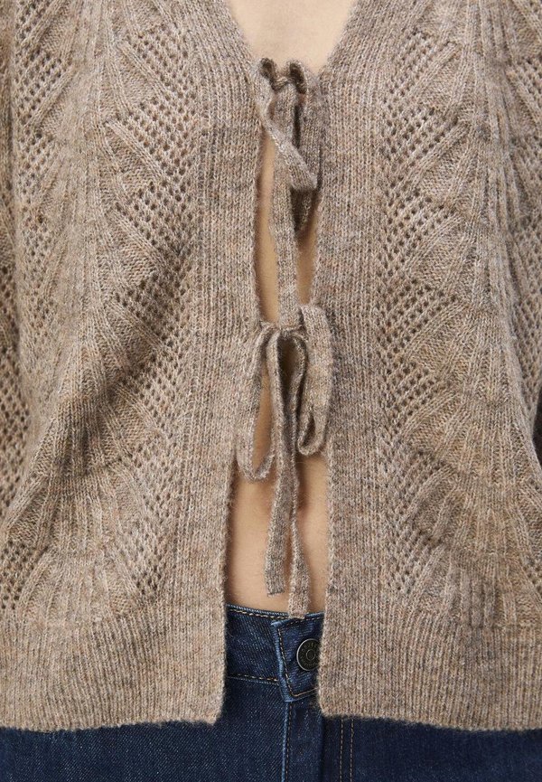 OBJFLORA CARDIGAN - Cardigan - desert taupe2
