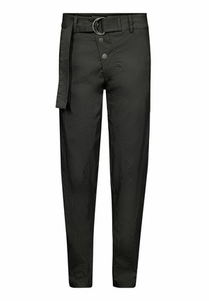 Schwarze, hoch taillierte, zulaufende Hose mit Stoffgürtel und Metall-D-Ring-Schnalle, vorderen Druckknöpfen und abgesteppten Paneel-Details an den Beinen.